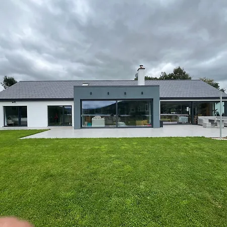 Villa Kingfisher